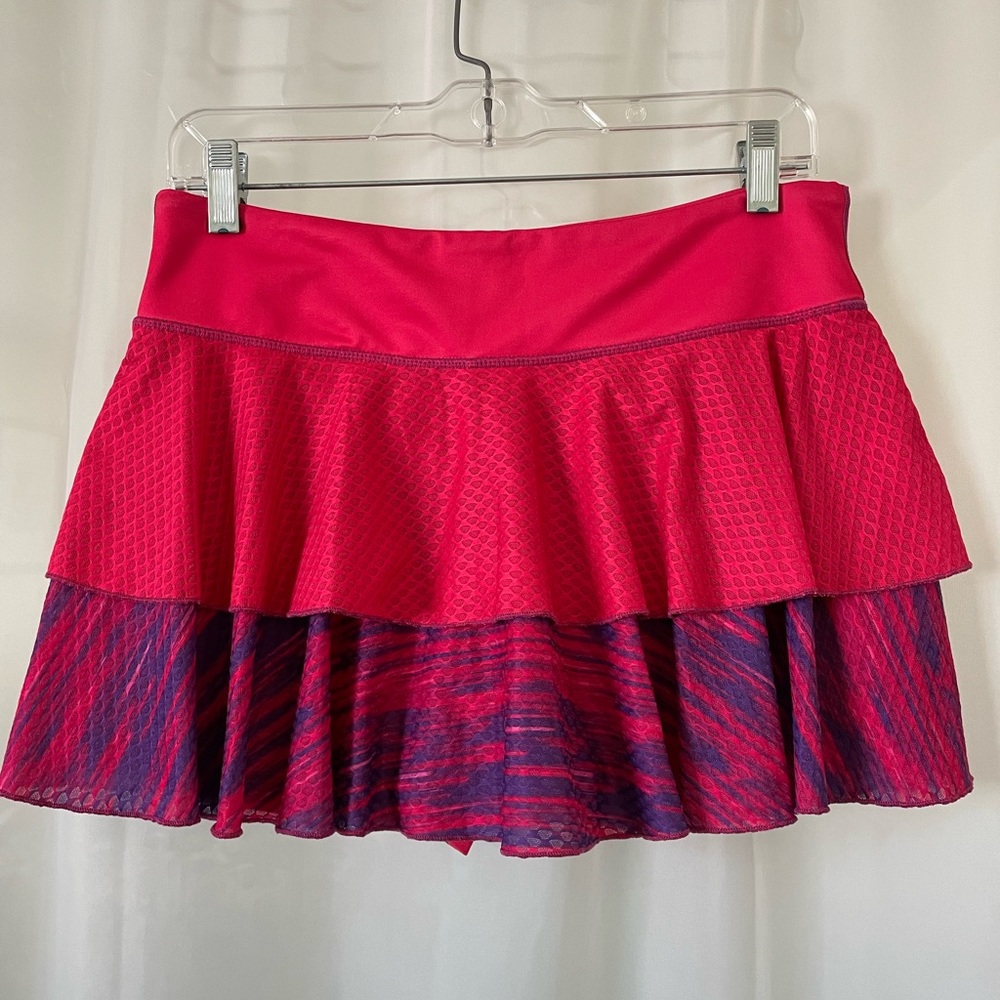 Solfire Tennis or Golf Skirt Size Medium Fuschia and Purple